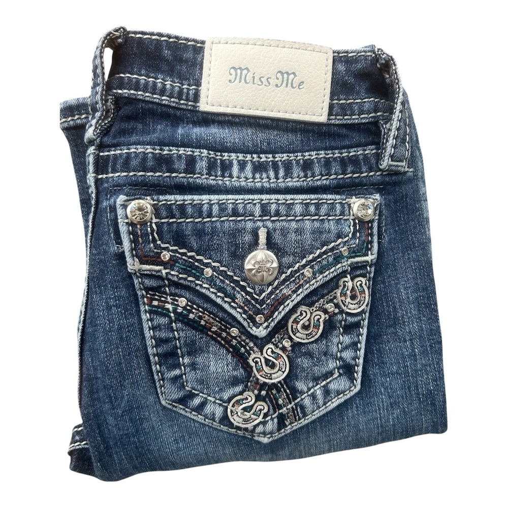 Miss Me Horseshoe Design Size 23/32 Worn Once